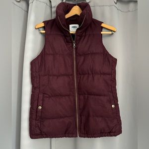 Beautiful Cabernet winter vest size Small!
